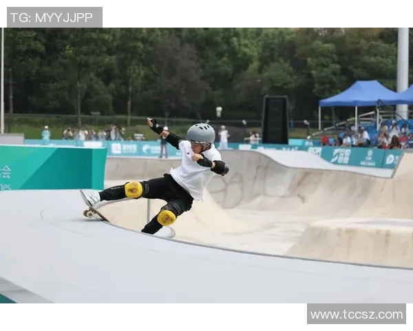 李军畅谈滑板生涯与成长历程的点滴回顾与感悟